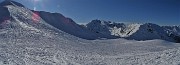 48 Posso salire su Cima Villa (2050 m), la prima a sx